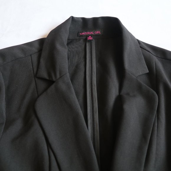 Black Blazer - Picture 2 of 6